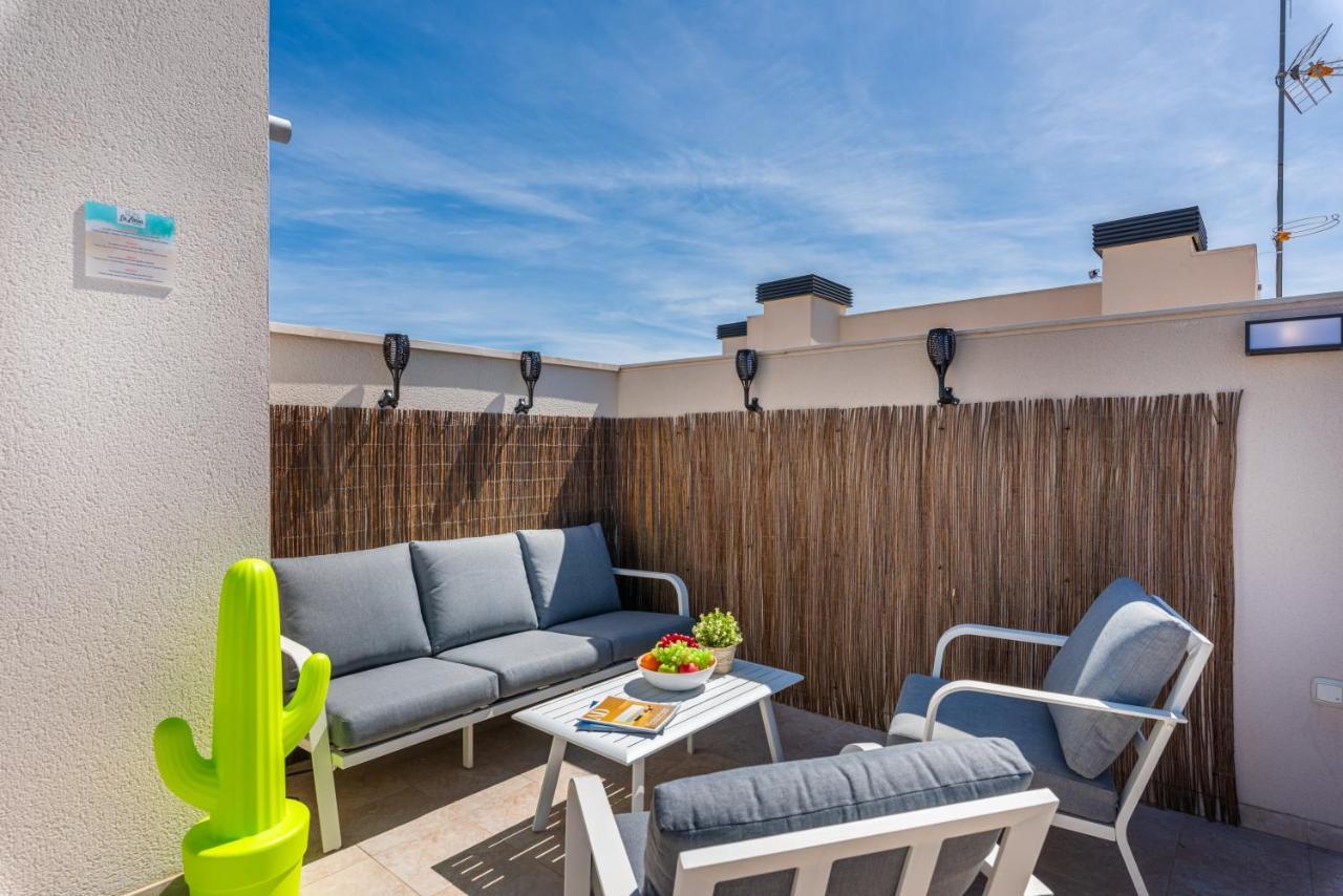 Apartmán La Zenia Cocoon - Luxury Penthouse With Jacuzzi, 2 Pools, Indoor Heated Pool, Sauna, Gym, Playstation Dehesa de Campoamor  Exteriér fotografie