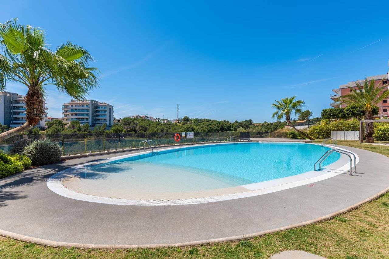 Apartmán La Zenia Cocoon - Luxury Penthouse With Jacuzzi, 2 Pools, Indoor Heated Pool, Sauna, Gym, Playstation Dehesa de Campoamor  Exteriér fotografie