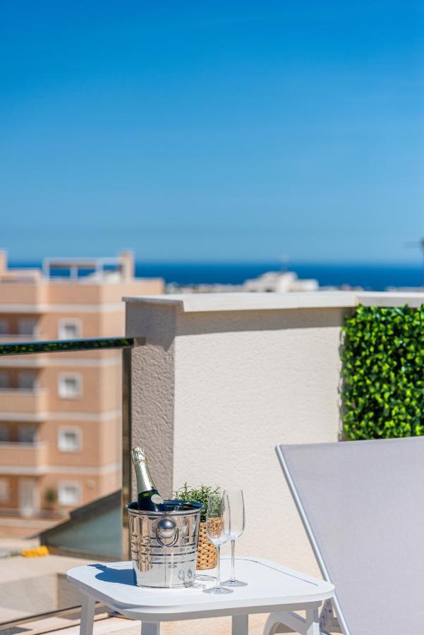 Apartmán La Zenia Cocoon - Luxury Penthouse With Jacuzzi, 2 Pools, Indoor Heated Pool, Sauna, Gym, Playstation Dehesa de Campoamor  Exteriér fotografie